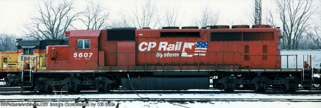 CP SD40-2 5607